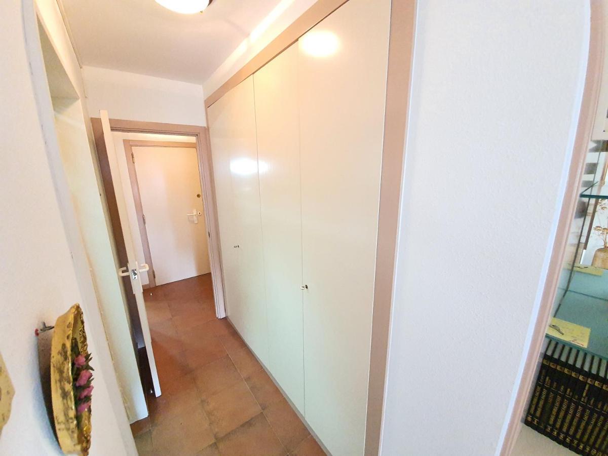 Apartamento Royal Marine Deluxe Roses Exterior photo